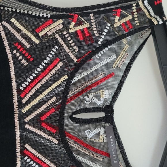 Suzy Shier fringe tank top - Picture 4 of 7